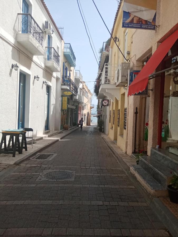 Aegina'S Flowers House Exterior foto